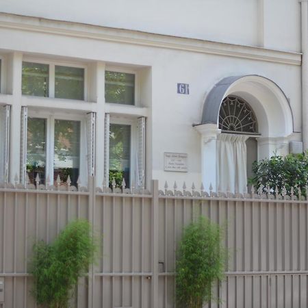 Le Jardin De Rochegrosse Panzió Párizs Kültér fotó